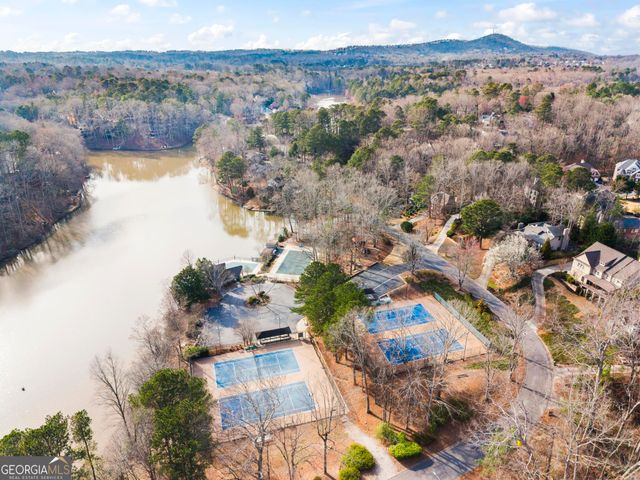 4221 Shire Court NE, Roswell, GA 30075