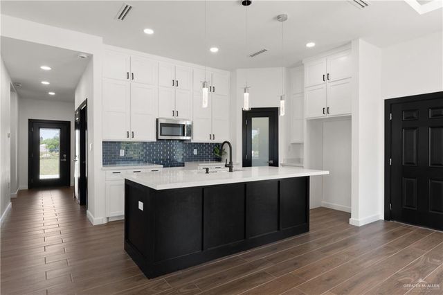 4722 Browne, Brownsville, TX 78520