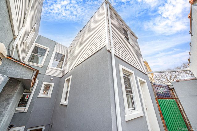 25-17 McIntosh Street, East Elmhurst, NY 11369