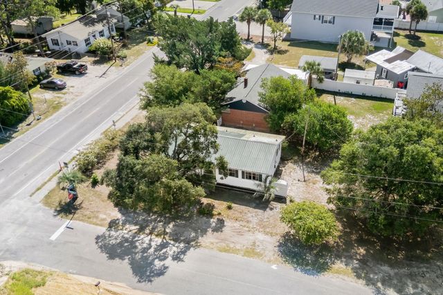 2705 Madison Dr., North Myrtle Beach, SC 29582