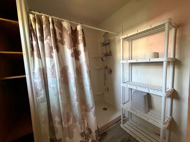 1052 Pine Road, Bay City, MI 48706
