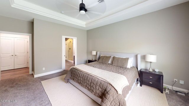 8320 Sycamore Woods Lane, Holland, OH 43528
