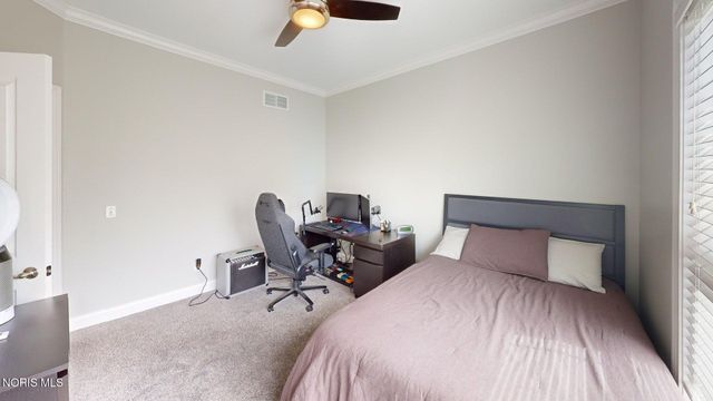 8320 Sycamore Woods Lane, Holland, OH 43528