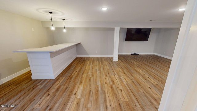 8320 Sycamore Woods Lane, Holland, OH 43528