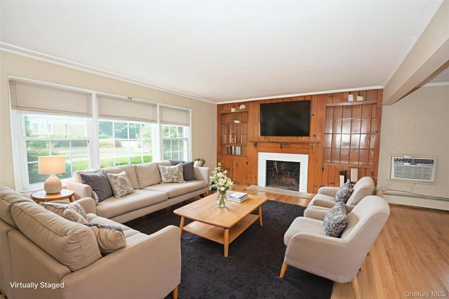 283 Princeton Road, Rockville Centre, NY 11570