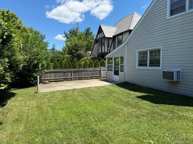 283 Princeton Road, Rockville Centre, NY 11570