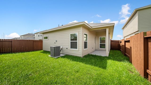 5015 Lady Morgan Drive, Houston, TX 77048