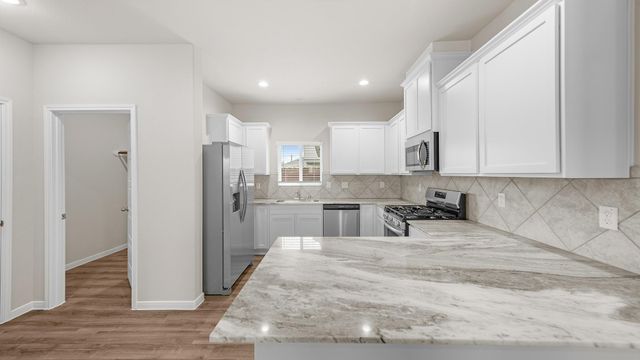 5015 Lady Morgan Drive, Houston, TX 77048