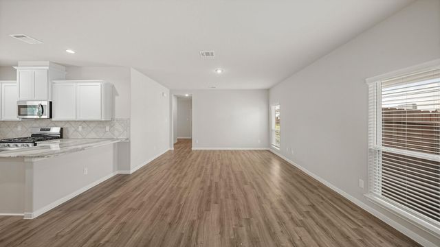 5015 Lady Morgan Drive, Houston, TX 77048