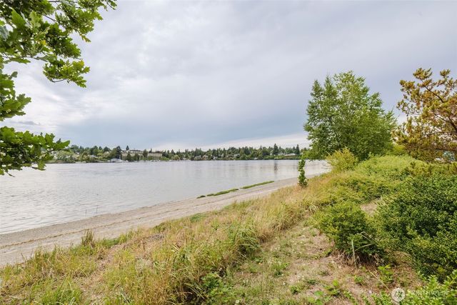 567 Juniper Street, Bremerton, WA 98310