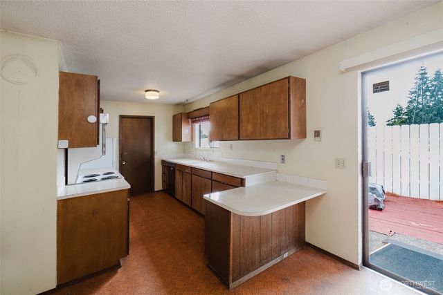 567 Juniper Street, Bremerton, WA 98310