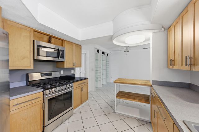 9696 Honeysuckle Avenue, Palm Beach Gardens, FL 33410