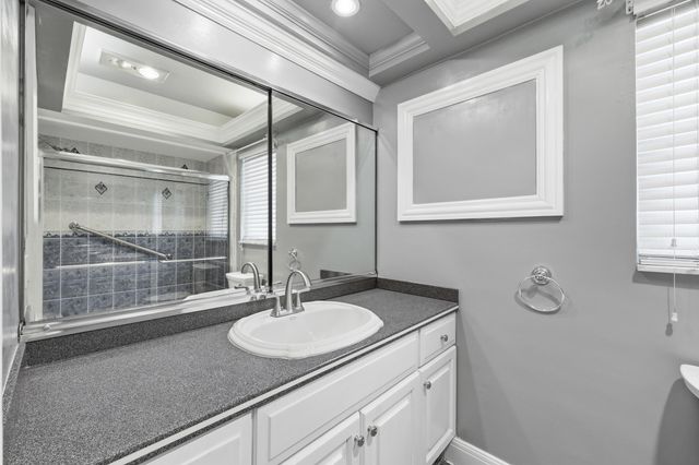 9696 Honeysuckle Avenue, Palm Beach Gardens, FL 33410