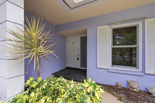 9696 Honeysuckle Avenue, Palm Beach Gardens, FL 33410