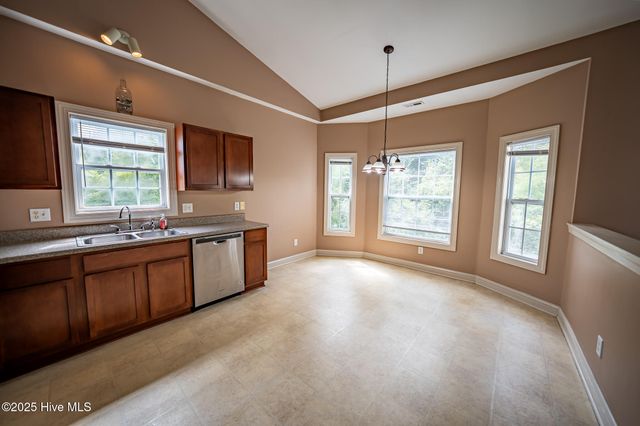 120 Secretariat Drive, Sneads Ferry, NC 28460