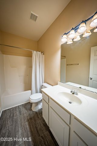 120 Secretariat Drive, Sneads Ferry, NC 28460