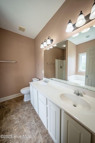 120 Secretariat Drive, Sneads Ferry, NC 28460