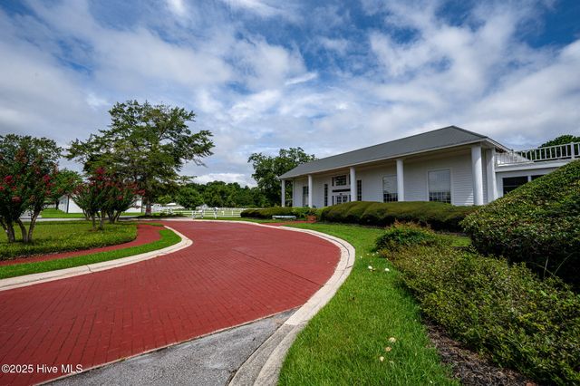 120 Secretariat Drive, Sneads Ferry, NC 28460