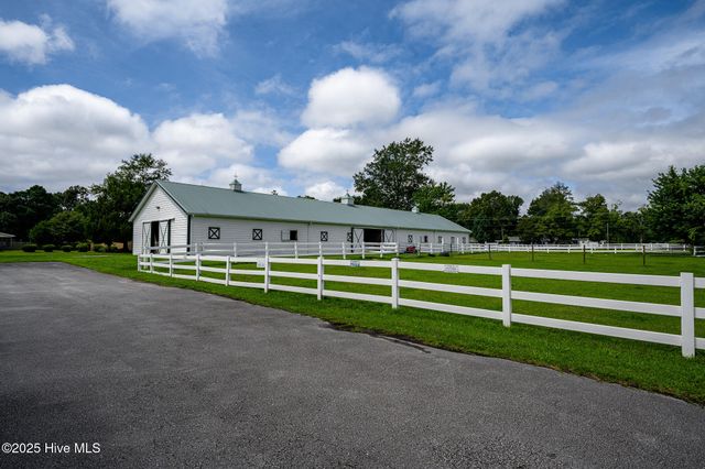 120 Secretariat Drive, Sneads Ferry, NC 28460