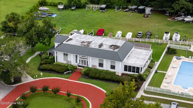 120 Secretariat Drive, Sneads Ferry, NC 28460