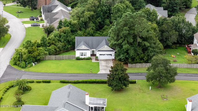 120 Secretariat Drive, Sneads Ferry, NC 28460