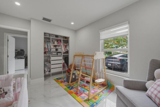 11120 NW 27TH Place, Sunrise, FL 33322