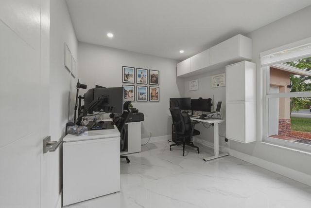 11120 NW 27TH Place, Sunrise, FL 33322