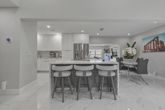 11120 NW 27TH Place, Sunrise, FL 33322