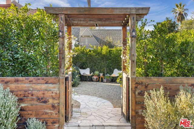 4420 Ambrose Terrace, Los Angeles, CA 90027