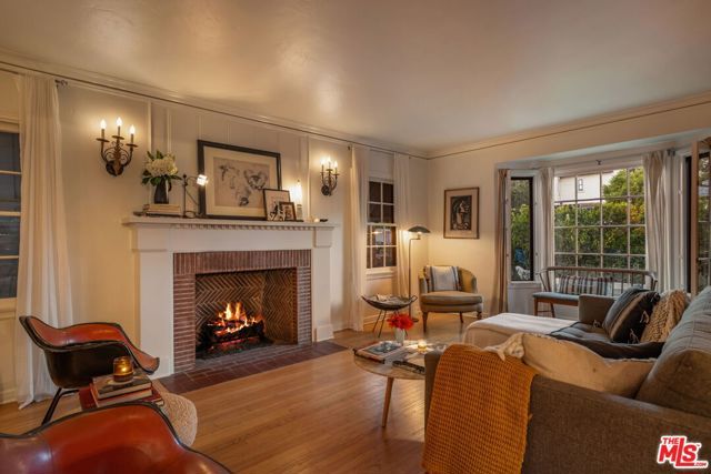 4420 Ambrose Terrace, Los Angeles, CA 90027