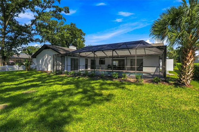 2889 HAMMOCK DRIVE, Plant City, FL 33566