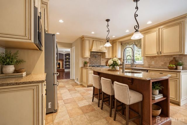 3 Phyllis Place, East Brunswick, NJ 08850