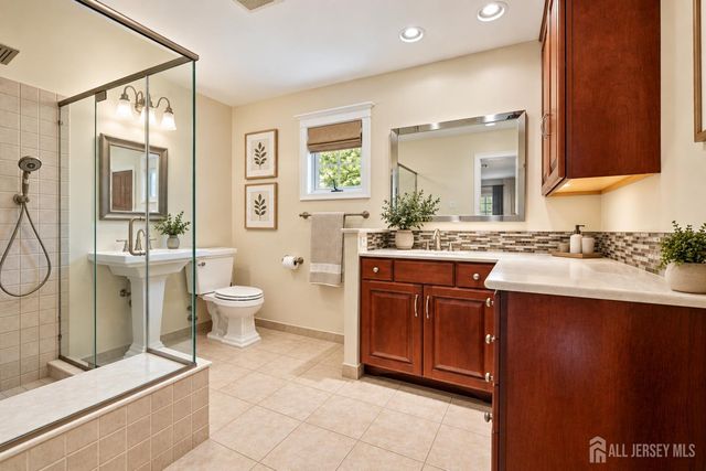3 Phyllis Place, East Brunswick, NJ 08850