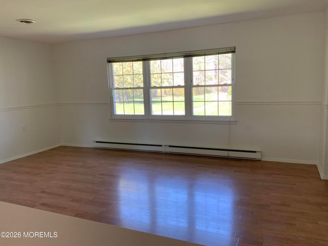 26B Yorkshire Court, Manchester, NJ 08759