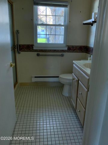 26B Yorkshire Court, Manchester, NJ 08759