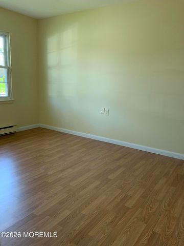 26B Yorkshire Court, Manchester, NJ 08759