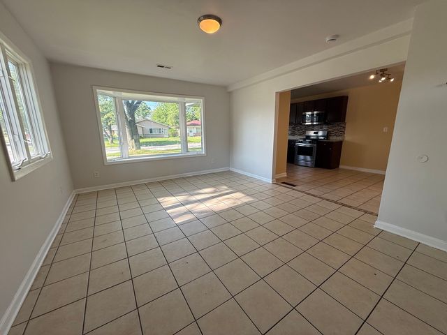 916 Williams Street, Calumet City, IL 60409