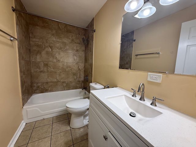 916 Williams Street, Calumet City, IL 60409