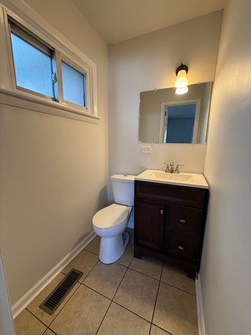 916 Williams Street, Calumet City, IL 60409