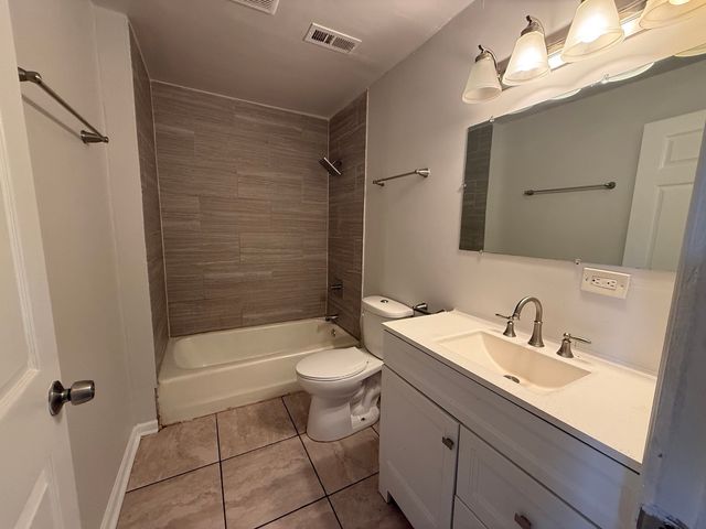 916 Williams Street, Calumet City, IL 60409