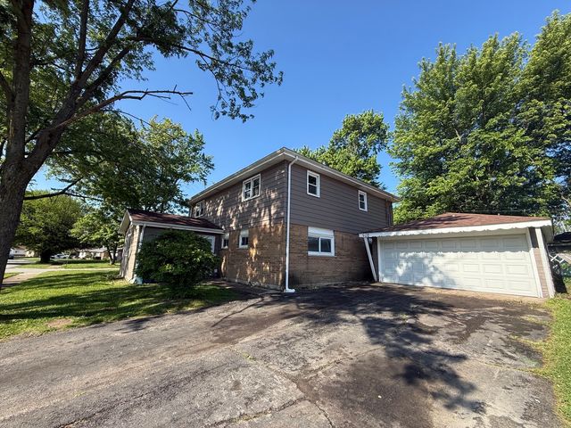 916 Williams Street, Calumet City, IL 60409