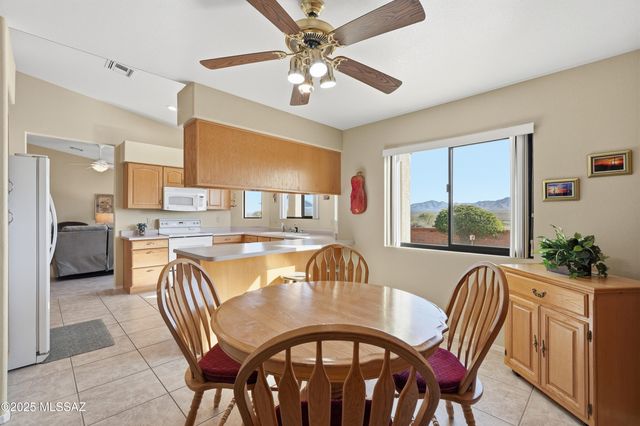 1461 W Hidden Crest Ct Court, Green Valley, AZ 85622