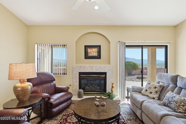 1461 W Hidden Crest Ct Court, Green Valley, AZ 85622