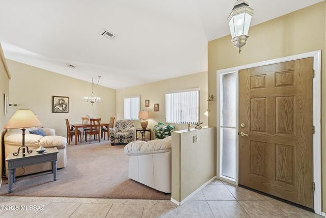 1461 W Hidden Crest Ct Court, Green Valley, AZ 85622