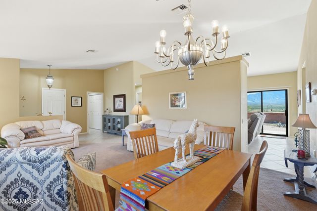 1461 W Hidden Crest Ct Court, Green Valley, AZ 85622