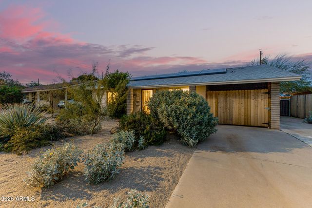 416 E PAPAGO Drive, Tempe, AZ 85288