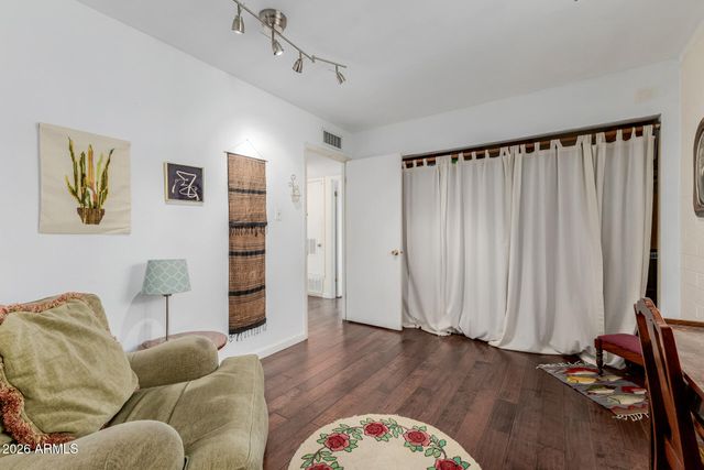 416 E PAPAGO Drive, Tempe, AZ 85288