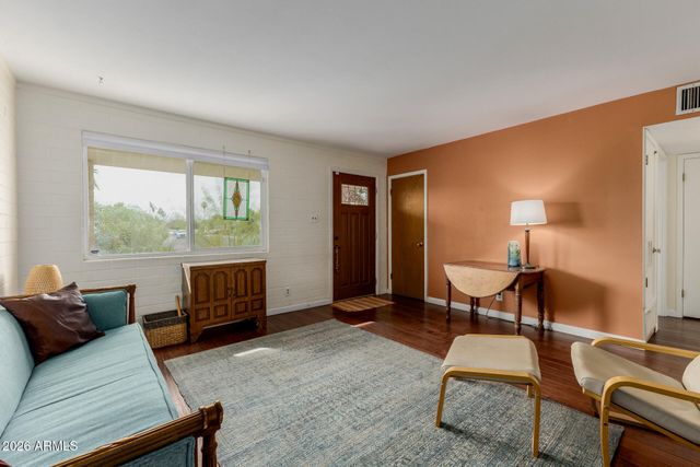 416 E PAPAGO Drive, Tempe, AZ 85288