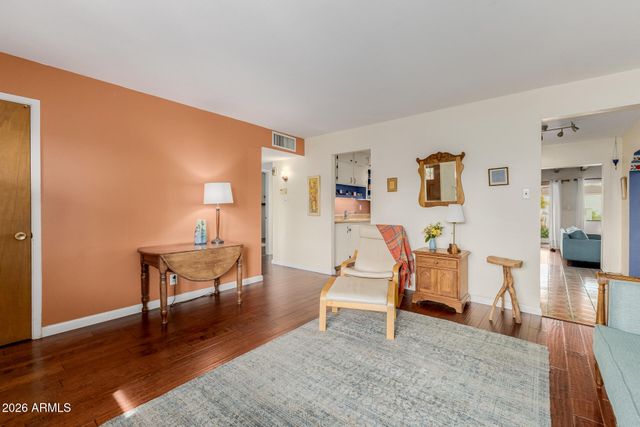 416 E PAPAGO Drive, Tempe, AZ 85288