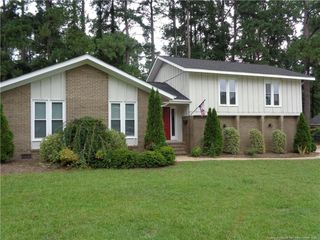 201 Rivenoak Drive, Fayetteville, NC 28303